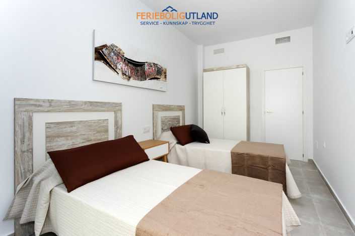 Image No.23-3 Bed Townhouse for sale