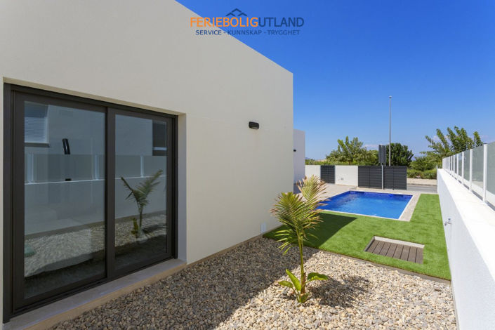 Image No.34-3 Bed Townhouse for sale