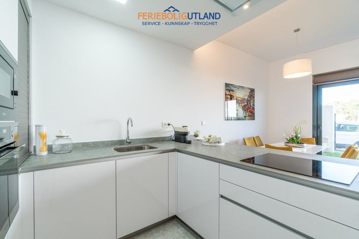 Image No.10-3 Bed Apartment for sale