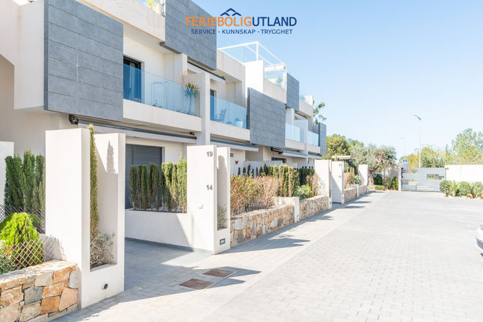 Image No.45-3 Bed Apartment for sale