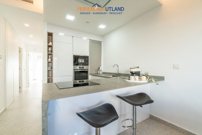 Image No.8-3 Bed Apartment for sale