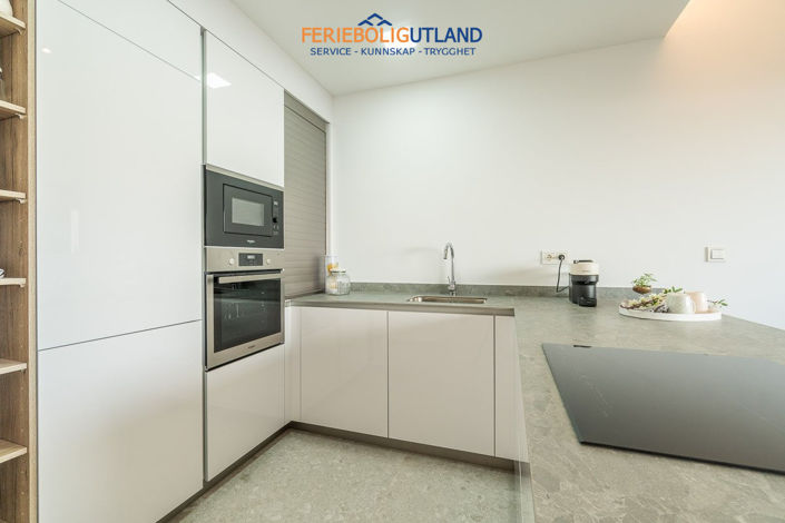 Image No.8-3 Bed Apartment for sale