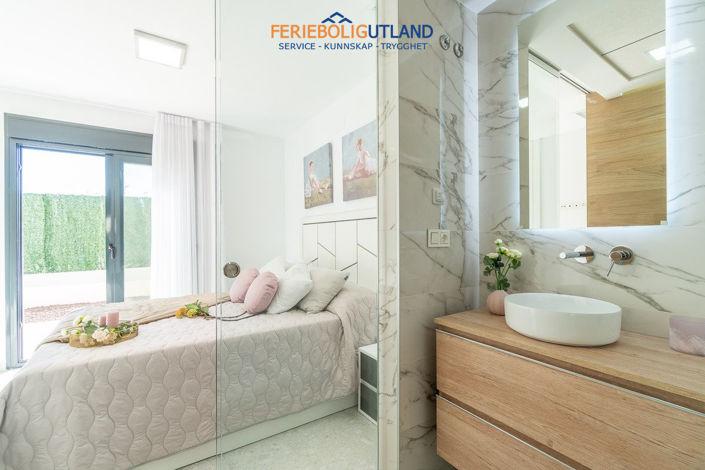 Image No.35-3 Bed Apartment for sale