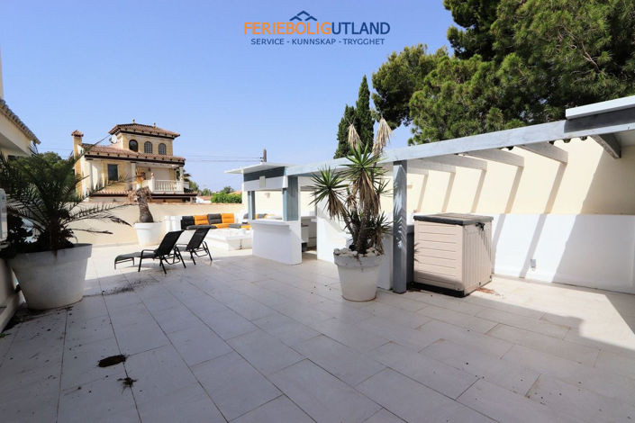 Image No.33-4 Bed Villa for sale