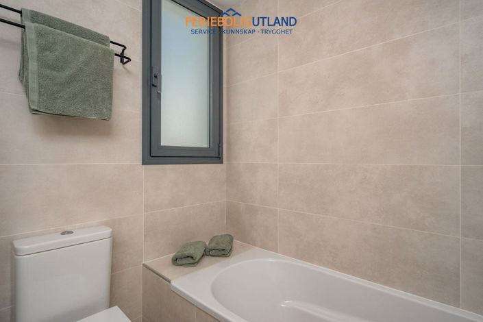 Image No.18-2 Bed Apartment for sale