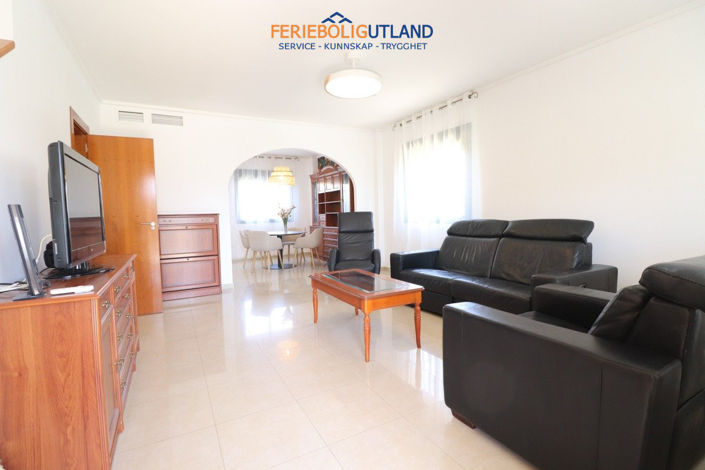 Image No.6-2 Bed Townhouse for sale