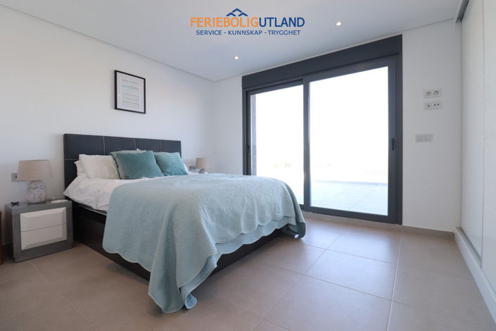 Image No.11-3 Bed Villa for sale