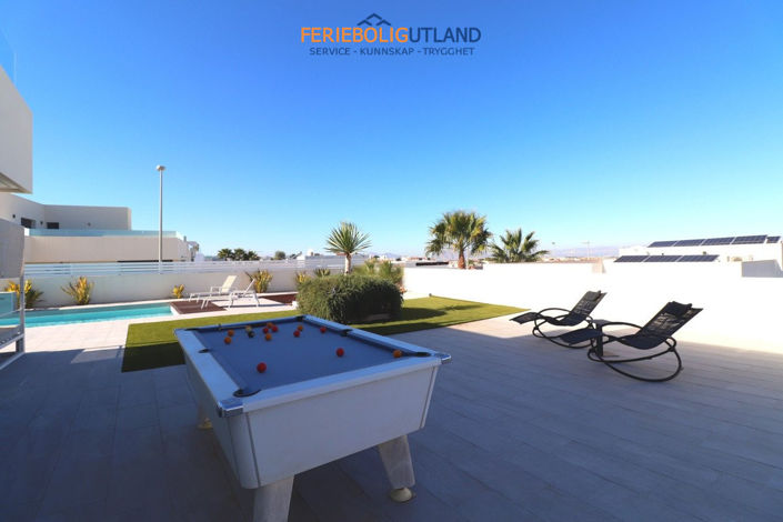 Image No.28-3 Bed Villa for sale