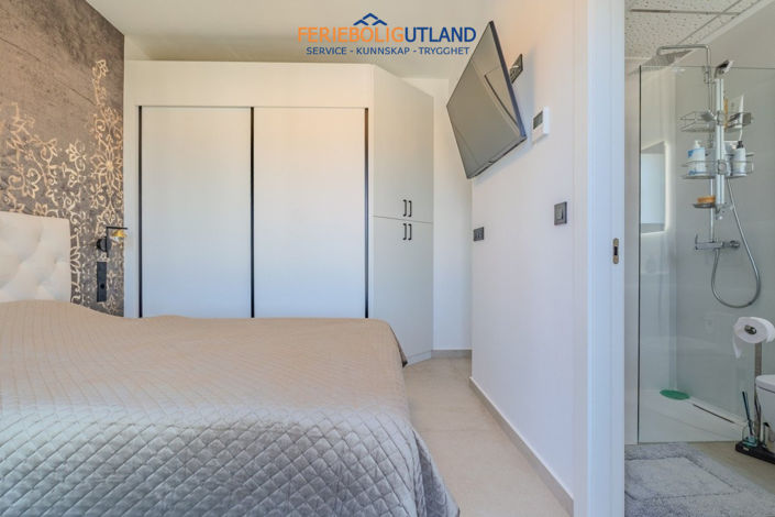 Image No.25-3 Bed Apartment for sale