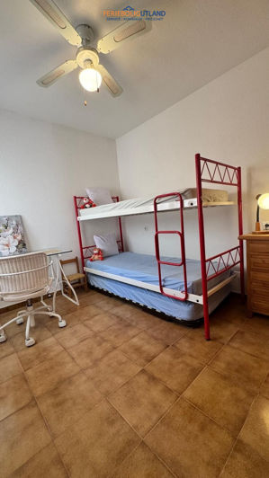 Image No.18-3 Bed Townhouse for sale