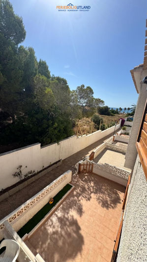 Image No.25-3 Bed Townhouse for sale