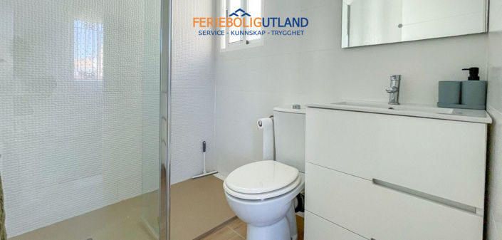 Image No.24-3 Bed Townhouse for sale
