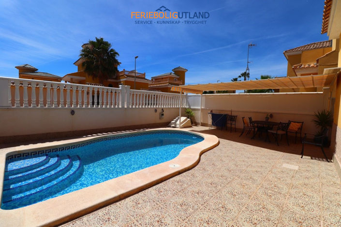 Image No.2-5 Bed Villa for sale