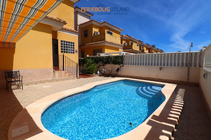 Image No.38-5 Bed Villa for sale