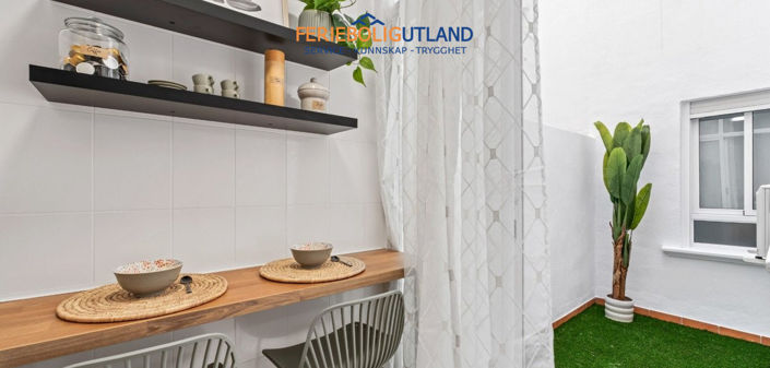 Image No.21-2 Bed Apartment for sale
