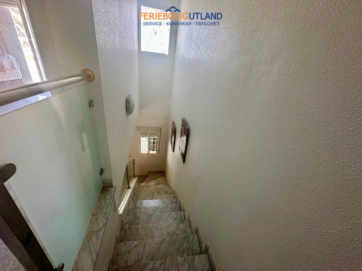 Image No.19-2 Bed Townhouse for sale