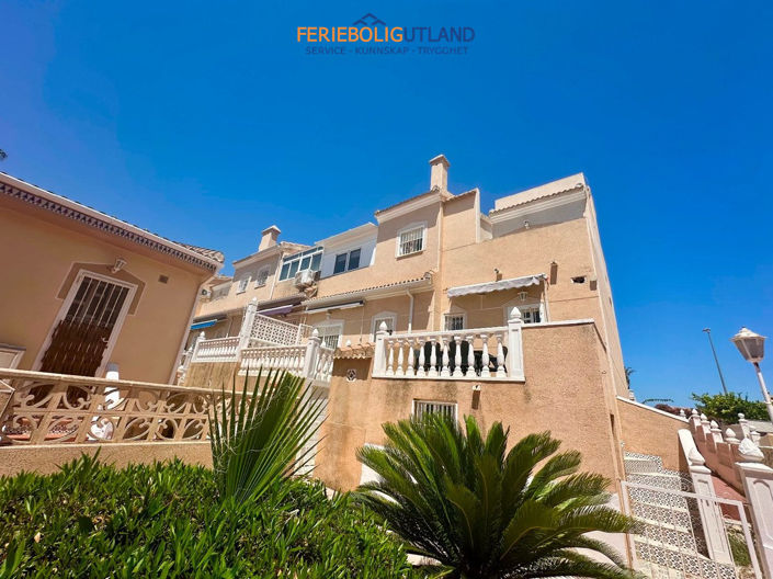 Image No.22-2 Bed Townhouse for sale