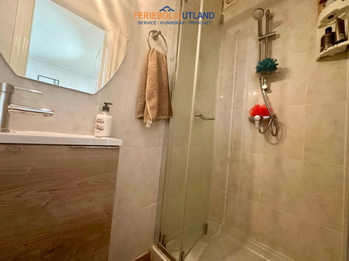 Image No.7-2 Bed Townhouse for sale