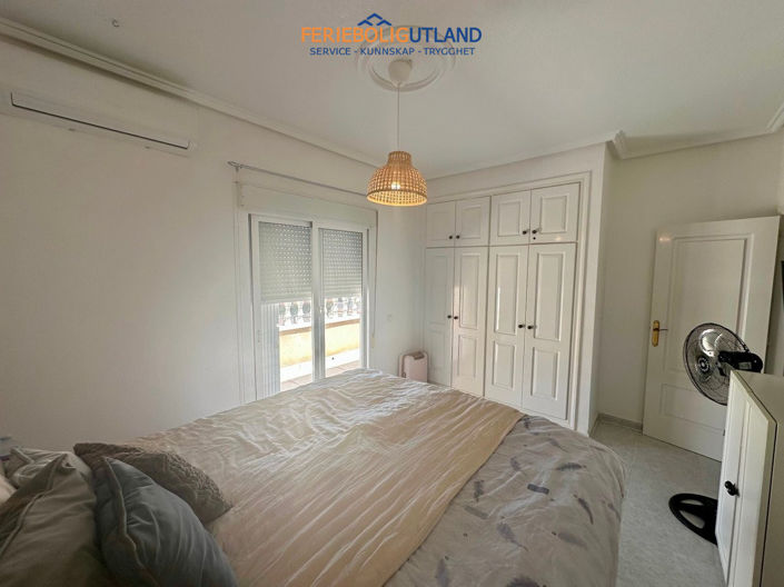 Image No.8-2 Bed Townhouse for sale