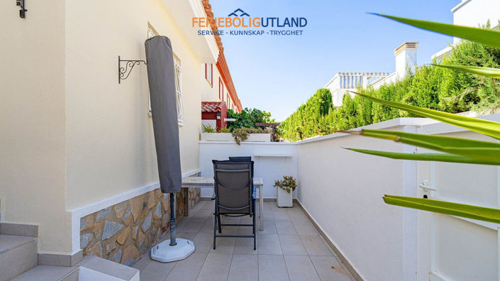 Image No.16-3 Bed Townhouse for sale