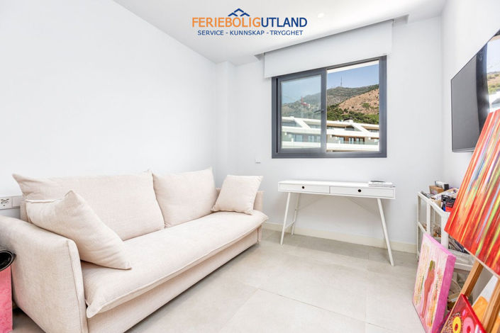 Image No.21-3 Bed Apartment for sale