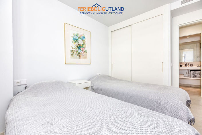 Image No.23-3 Bed Apartment for sale