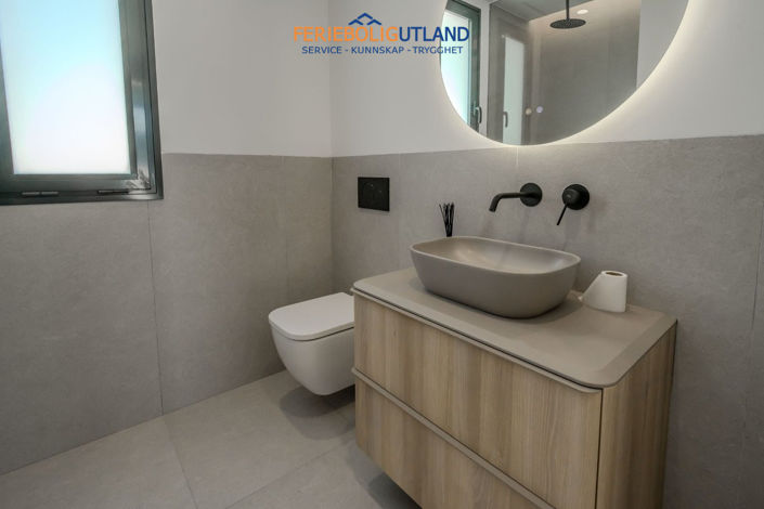 Image No.20-3 Bed Villa for sale