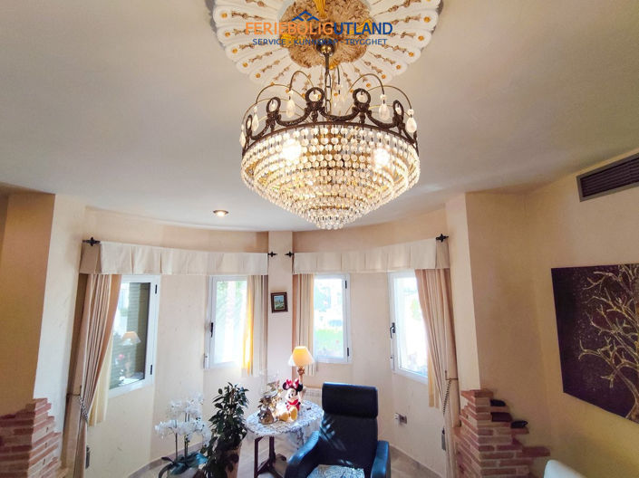 Image No.17-5 Bed Villa for sale