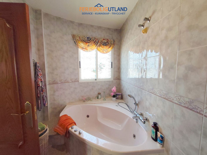 Image No.23-5 Bed Villa for sale