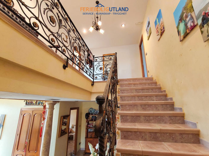 Image No.25-5 Bed Villa for sale