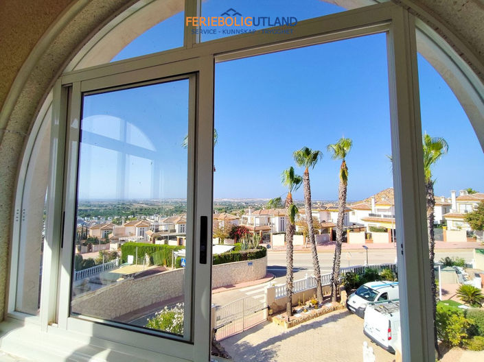 Image No.39-5 Bed Villa for sale