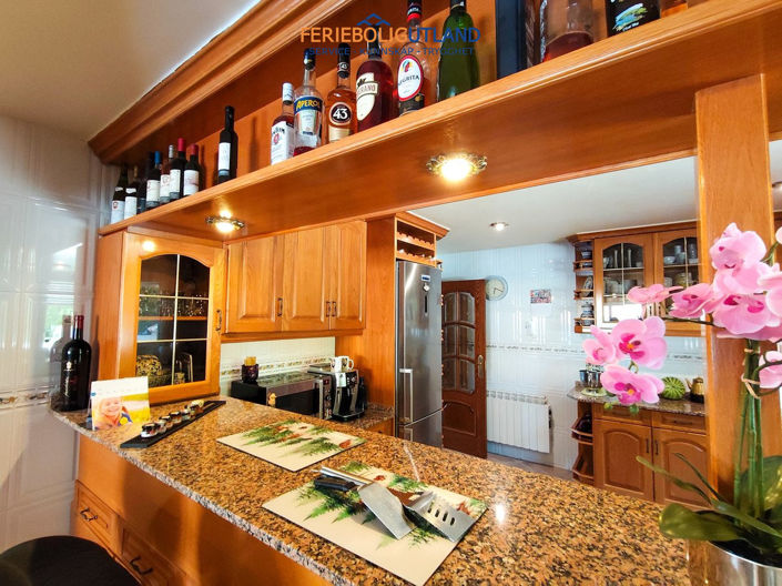 Image No.8-5 Bed Villa for sale