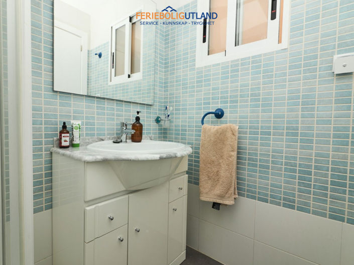 Image No.19-2 Bed Apartment for sale