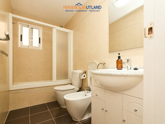 Image No.24-2 Bed Apartment for sale