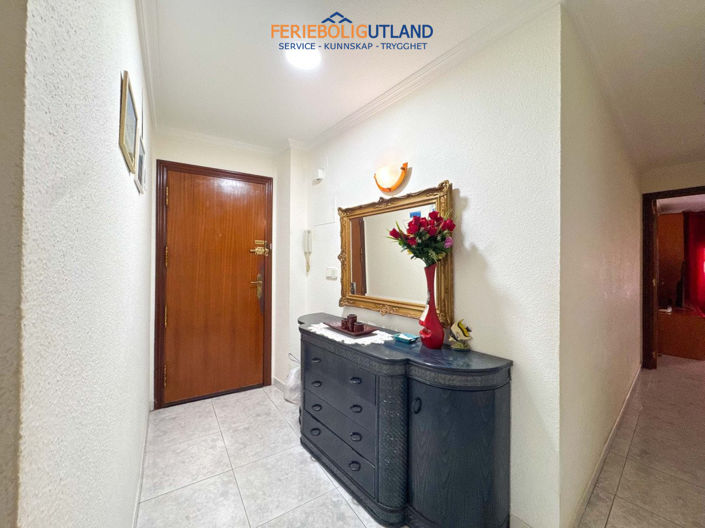 Image No.21-3 Bed Apartment for sale