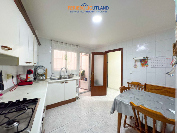Image No.32-3 Bed Apartment for sale