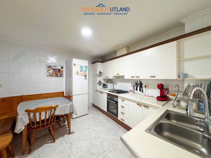 Image No.33-3 Bed Apartment for sale