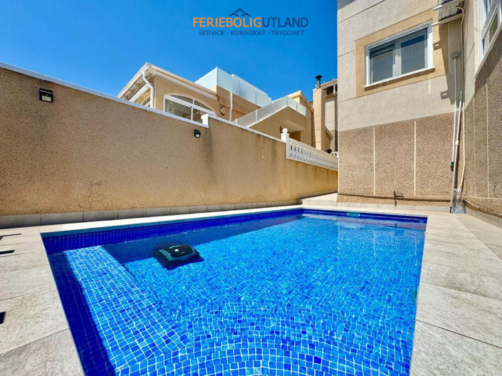 Image No.24-2 Bed Villa for sale