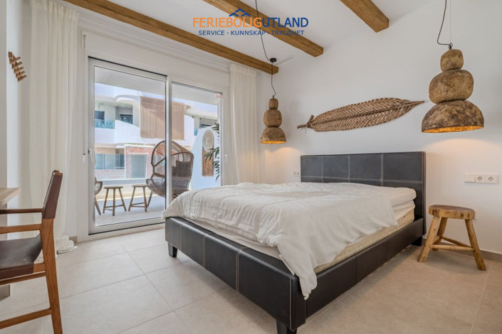 Image No.23-2 Bed Apartment for sale