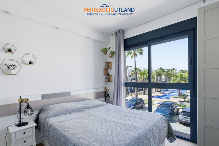 Image No.12-2 Bed Apartment for sale