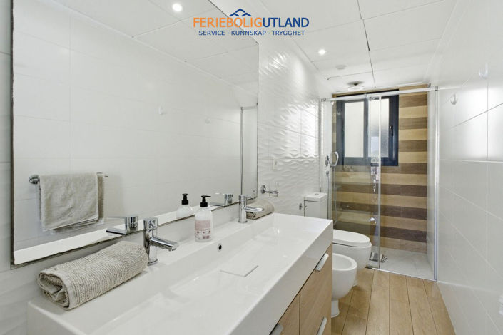 Image No.16-2 Bed Apartment for sale