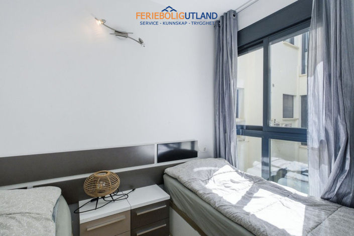 Image No.28-2 Bed Apartment for sale