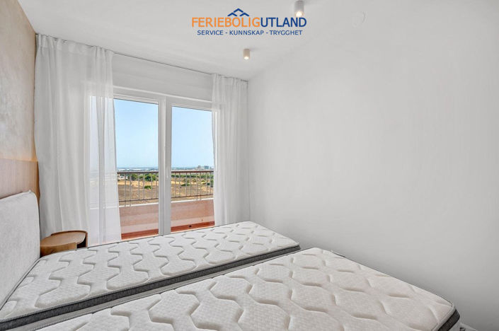Image No.24-2 Bed Apartment for sale