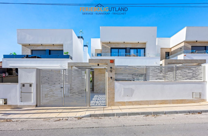 Image No.18-3 Bed Villa for sale