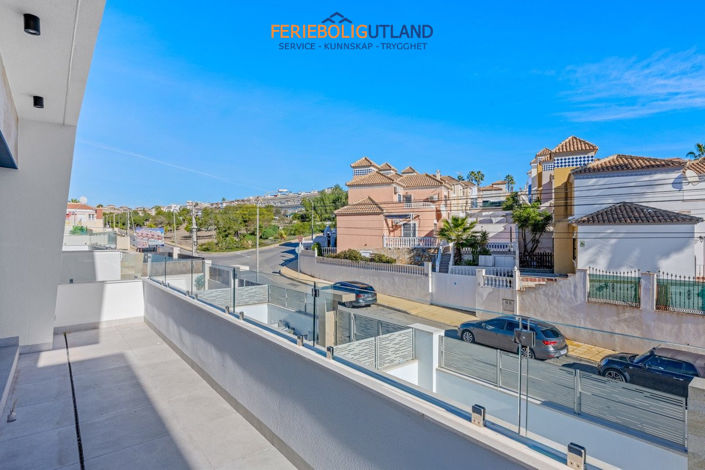 Image No.34-3 Bed Villa for sale