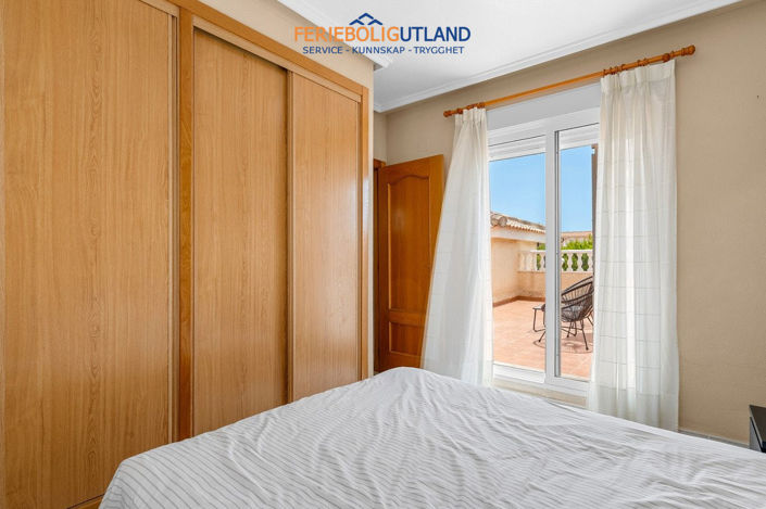 Image No.19-3 Bed Villa for sale