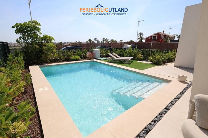 Image No.18-3 Bed Villa for sale