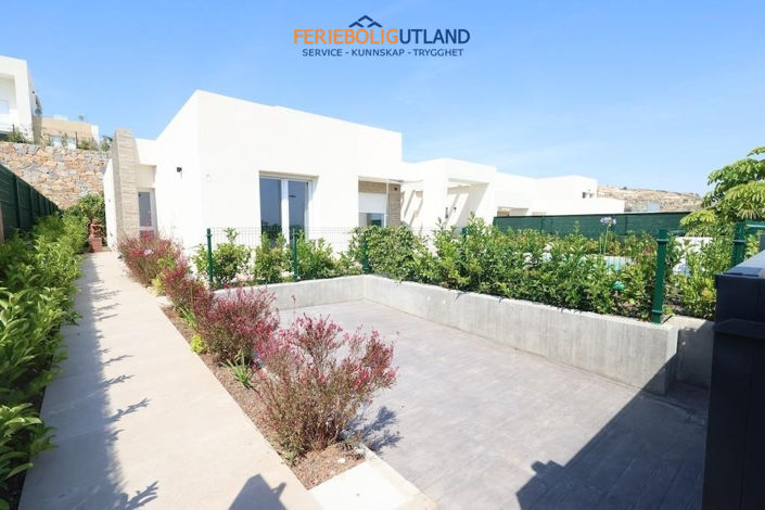 Image No.19-3 Bed Villa for sale