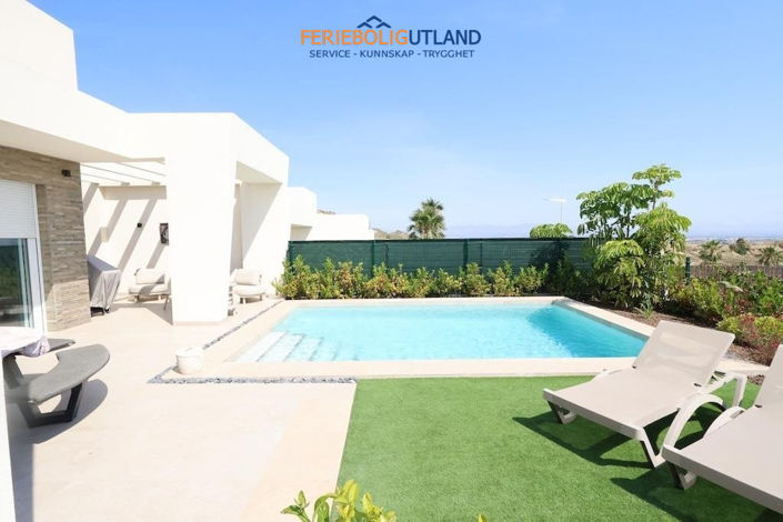 Image No.3-3 Bed Villa for sale