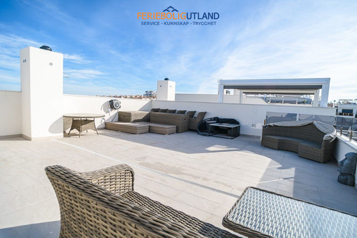 Image No.21-2 Bed Apartment for sale